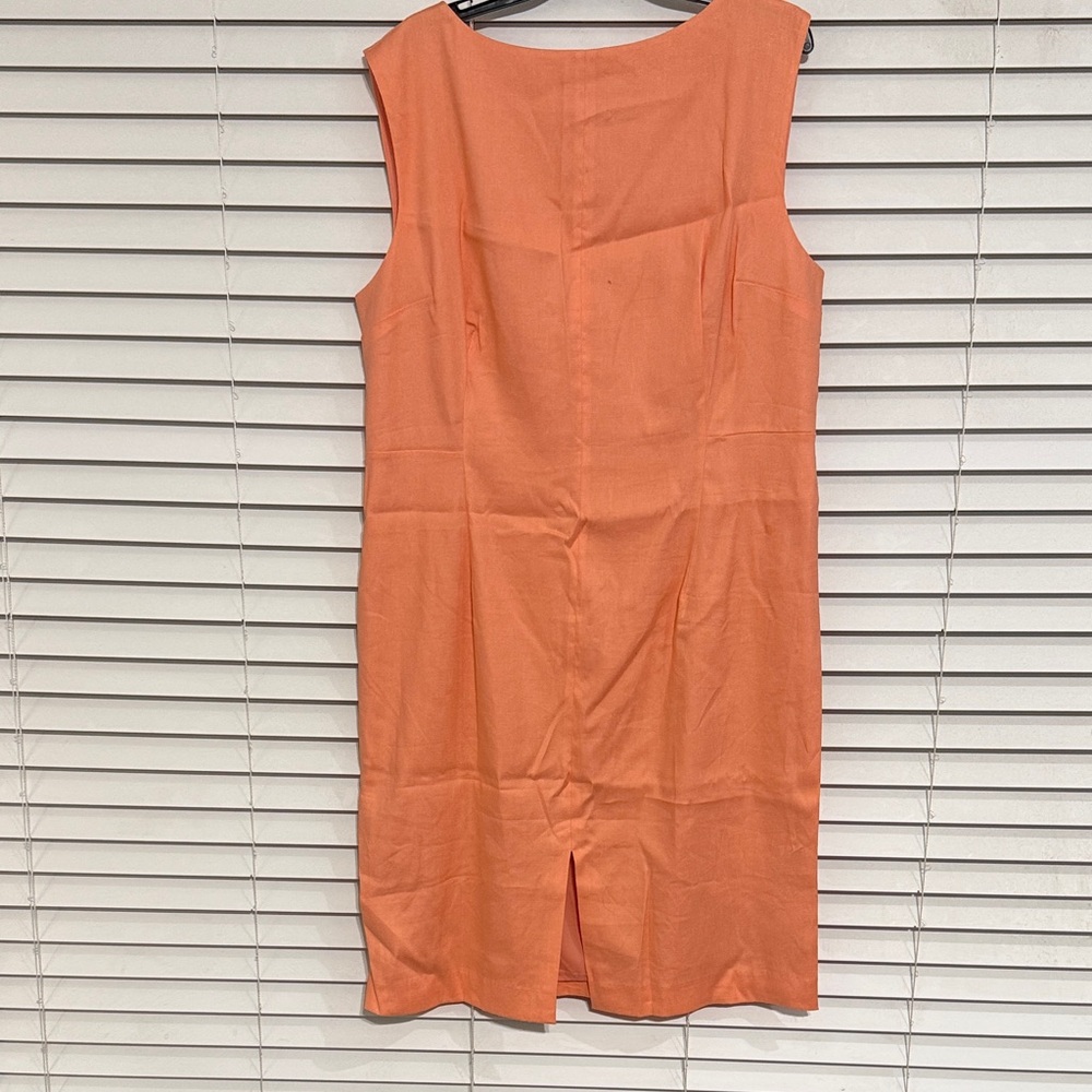 Elegant Peach Sleeveless Dress